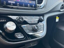 Chrysler Pacifica full
