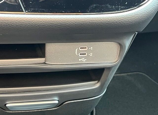
 Chrysler Pacifica full									