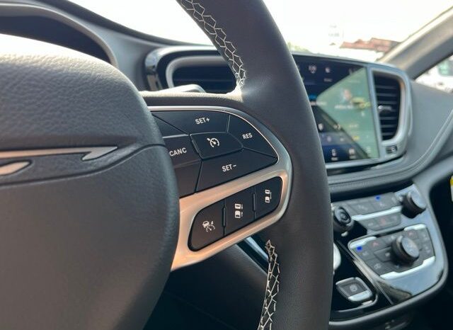 
 Chrysler Pacifica full									