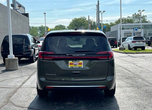 
 Chrysler Pacifica full									