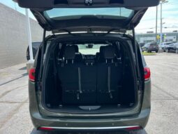 Chrysler Pacifica full