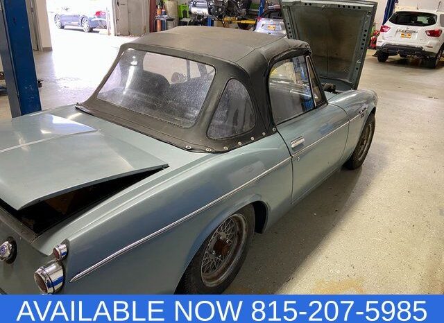 
 Datsun full									