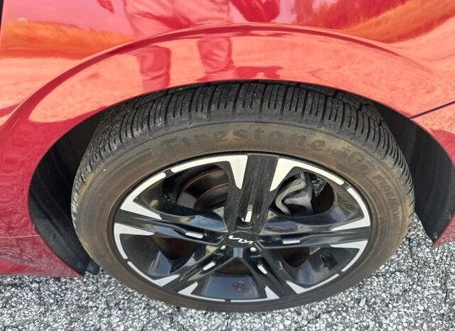 
 Kia K5 full									
