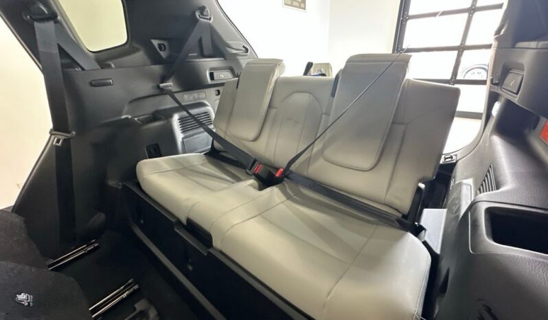 
 Mitsubishi Outlander PHEV full									