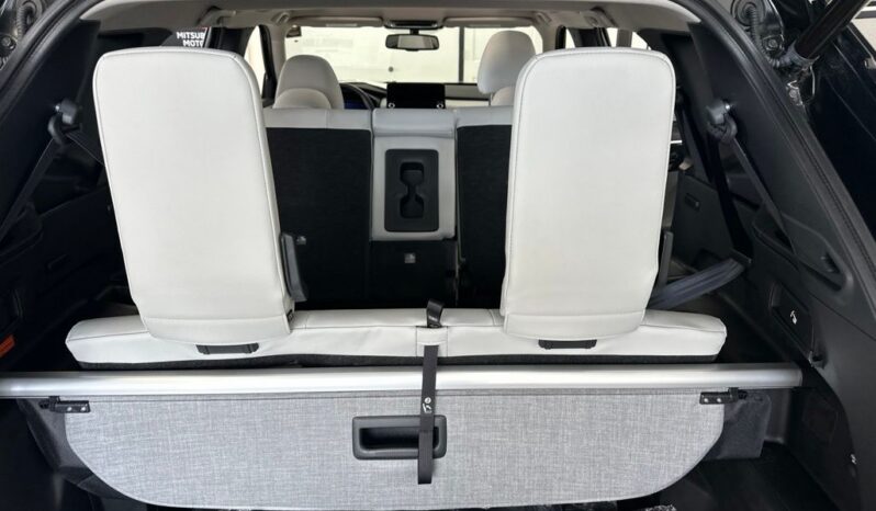 
 Mitsubishi Outlander PHEV full									