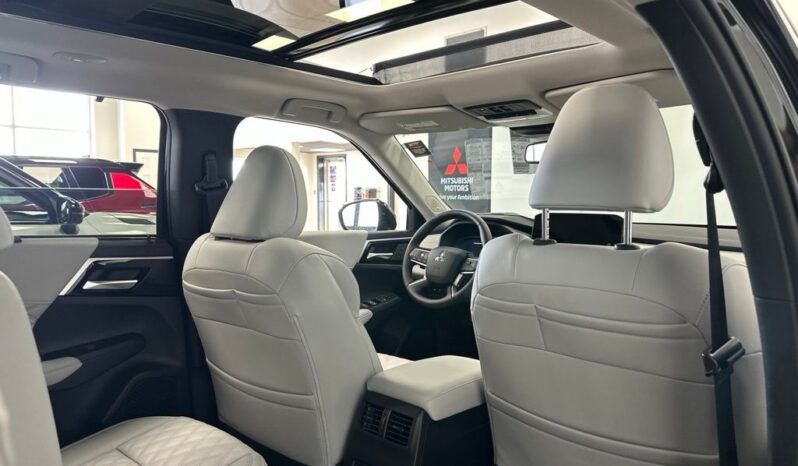 
 Mitsubishi Outlander PHEV full									