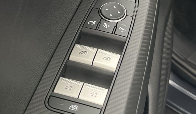 
 Mitsubishi Outlander PHEV full									