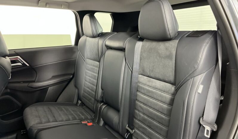 
 Mitsubishi Outlander PHEV full									