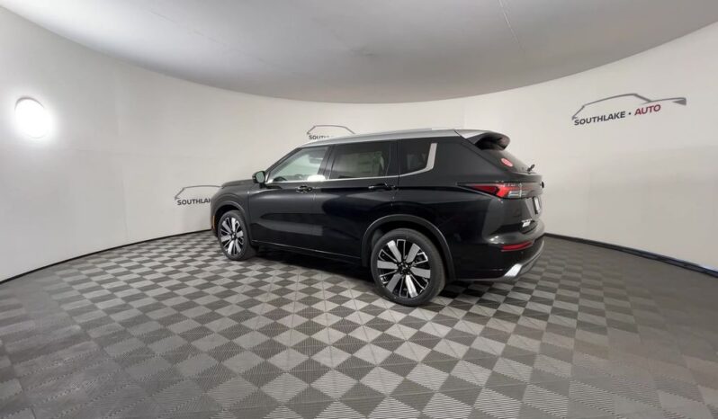 
 Mitsubishi Outlander full									