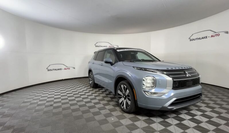 
 Mitsubishi Outlander full									