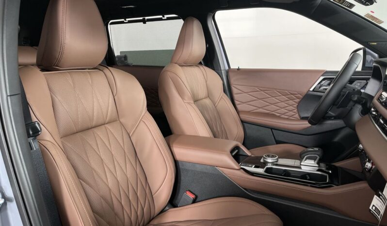 
 Mitsubishi Outlander full									