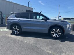 
 Mitsubishi Outlander full									