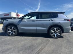 
 Mitsubishi Outlander full									