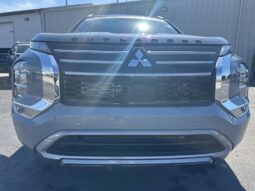 
 Mitsubishi Outlander full									