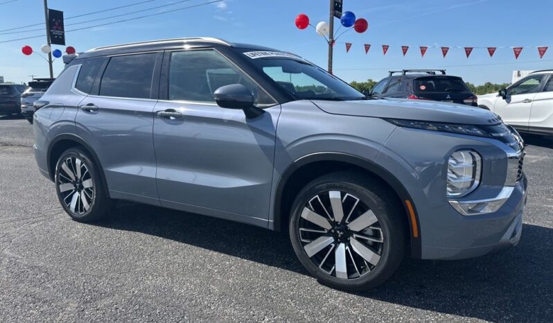 
 Mitsubishi Outlander full									