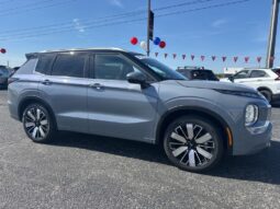 
 Mitsubishi Outlander full									