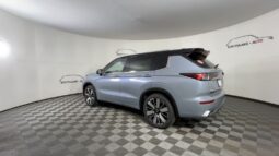 
 Mitsubishi Outlander full									