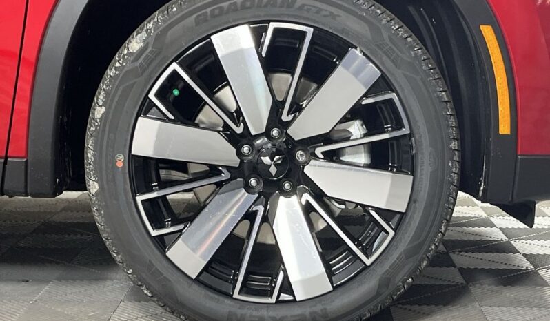 
 Mitsubishi Outlander full									