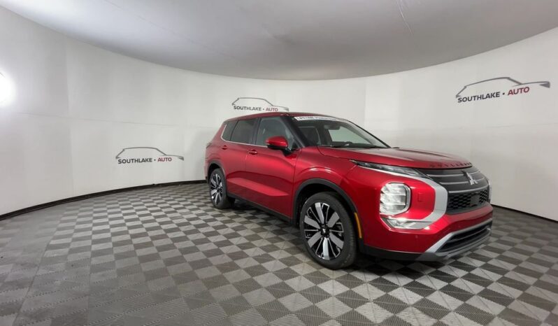 
 Mitsubishi Outlander full									
