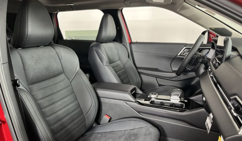 
 Mitsubishi Outlander full									
