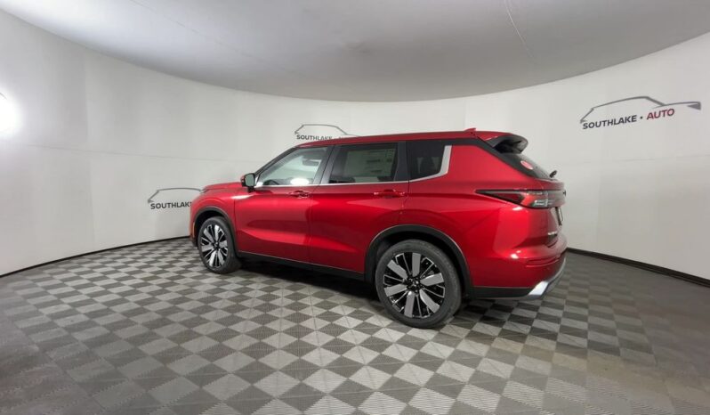 
 Mitsubishi Outlander full									