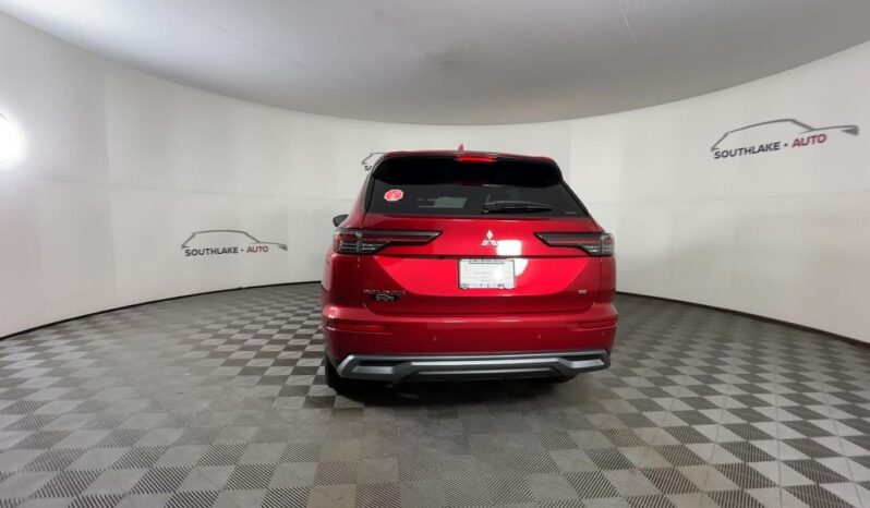 
 Mitsubishi Outlander full									