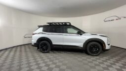 Mitsubishi Outlander full