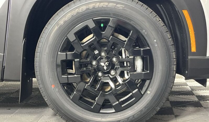
 Mitsubishi Outlander full									