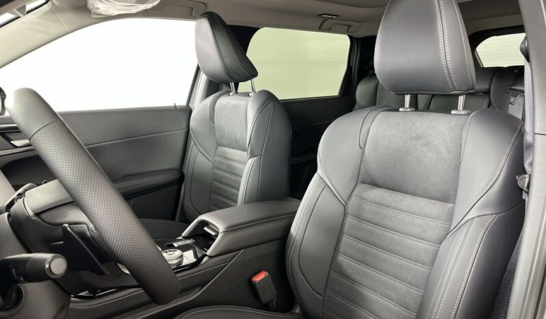 
 Mitsubishi Outlander full									