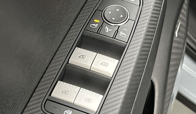 
 Mitsubishi Outlander full									