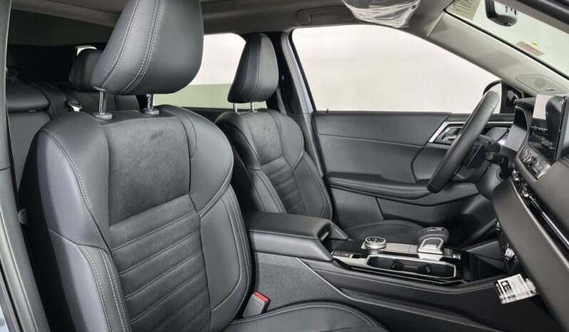 
 Mitsubishi Outlander full									