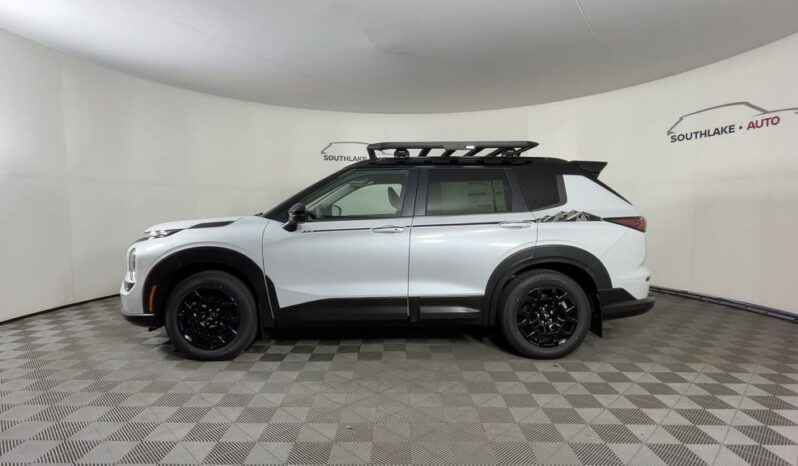 
 Mitsubishi Outlander full									