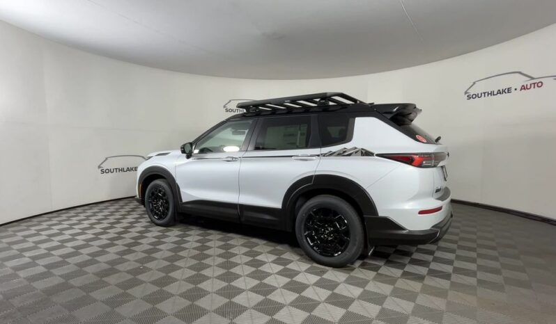 
 Mitsubishi Outlander full									