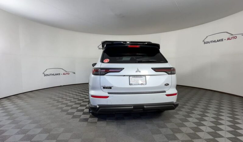 
 Mitsubishi Outlander full									