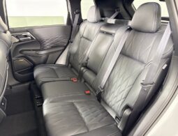 
 Mitsubishi Outlander full									
