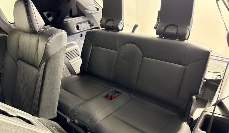 
 Mitsubishi Outlander full									