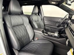 
 Mitsubishi Outlander full									