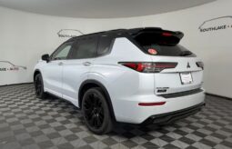 
 Mitsubishi Outlander full									