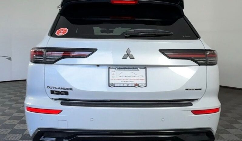 
 Mitsubishi Outlander full									