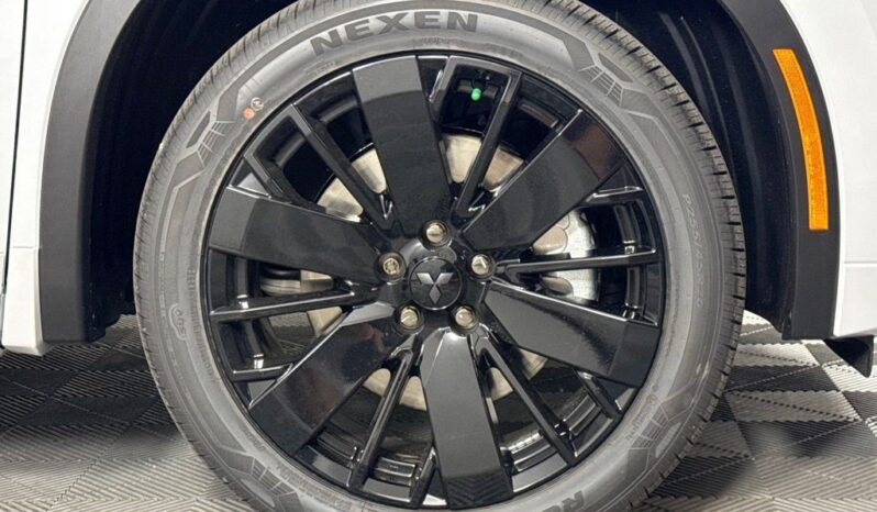 
 Mitsubishi Outlander full									