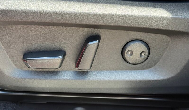 
 Mitsubishi Outlander full									