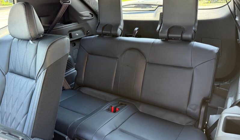 
 Mitsubishi Outlander full									