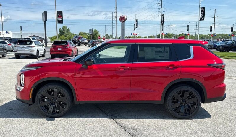 
 Mitsubishi Outlander full									