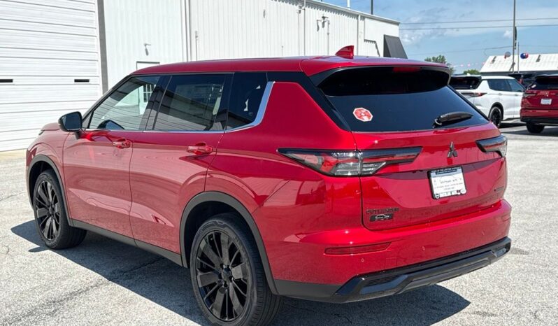 
 Mitsubishi Outlander full									