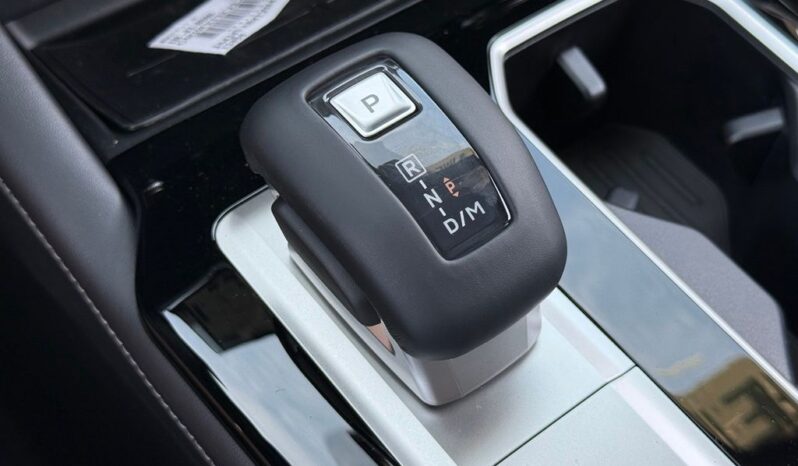 
								Mitsubishi Outlander full									
