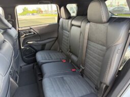 
										Mitsubishi Outlander full									