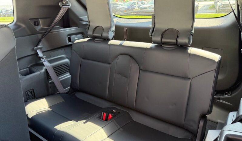 
								Mitsubishi Outlander full									