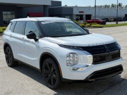 
										Mitsubishi Outlander full									
