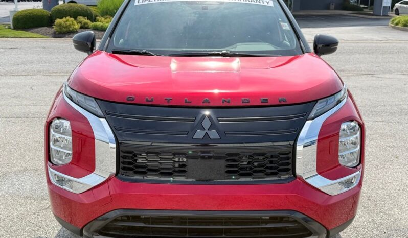 
 Mitsubishi Outlander full									
