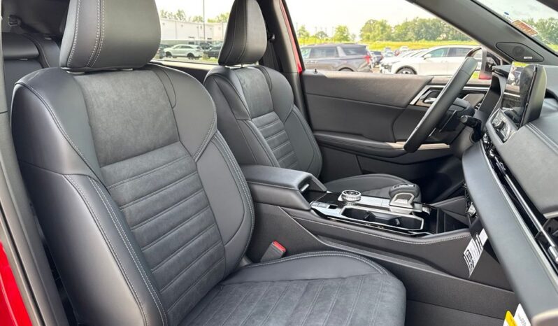 
 Mitsubishi Outlander full									